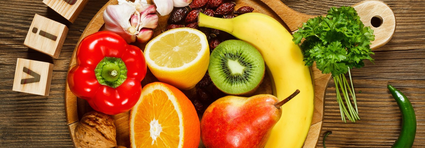 Obst und Gemüse mit Vitamin C: Nährwert- und gesundheitsbezogene Angaben bei Lebensmitteln sind EU-weit streng geregelt.