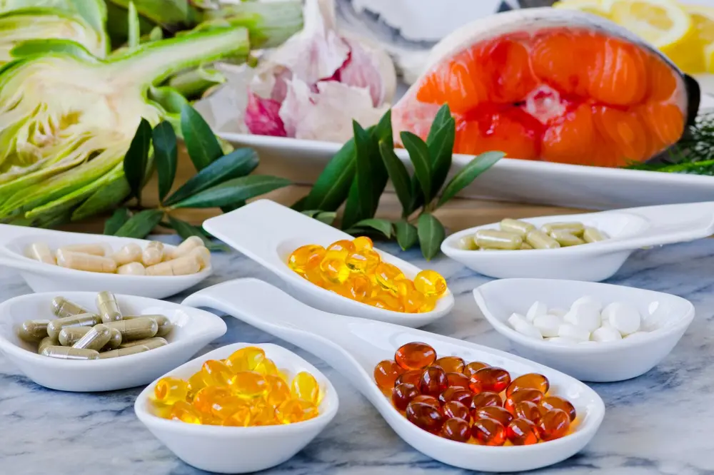 Vitamine und Co: Was bringen Nahrungs­ergänzungs­mittel?