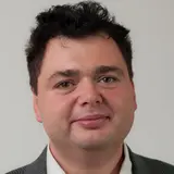 Dr. Michael Washüttl leitet den Bereich Verpackung & Lebensmittel am Österreichischen Forschungsinstitut für Chemie und Technik (OFI).