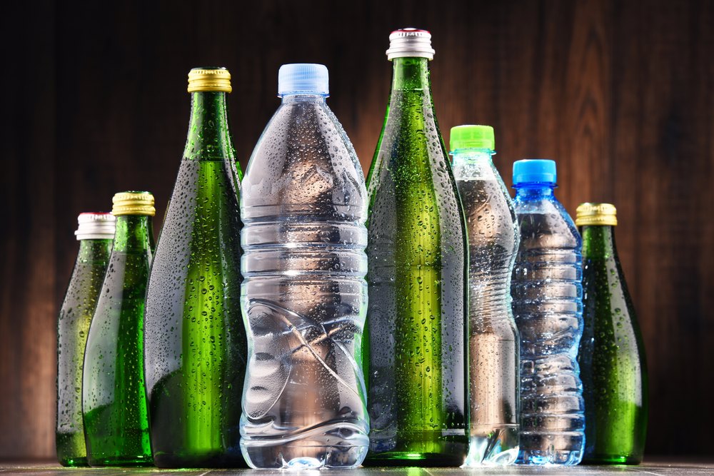 Mineralwasser und Klima: PET oder Glas, Mehrweg oder Einweg?